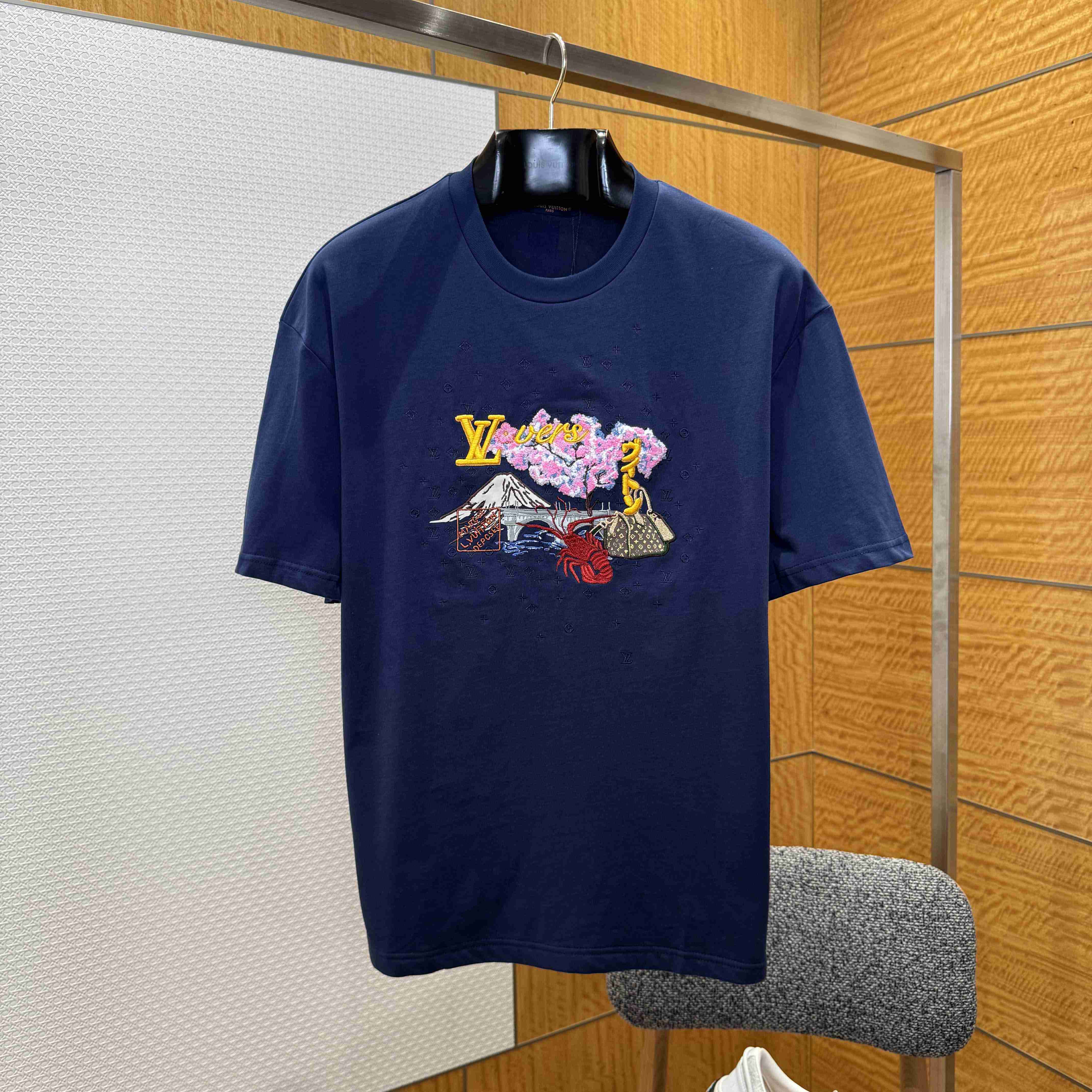 Louis Vuitton Embroidered T-Shirt   1AIMKV - DopestKickz