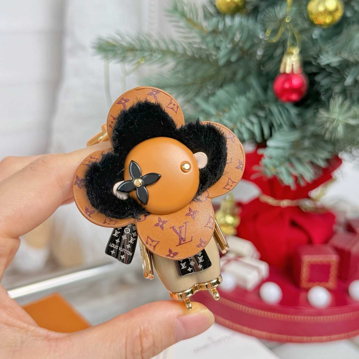 Louis Vuitton Vivienne Ski Bag Charm And Key Holder   M02137 - DopestKickz