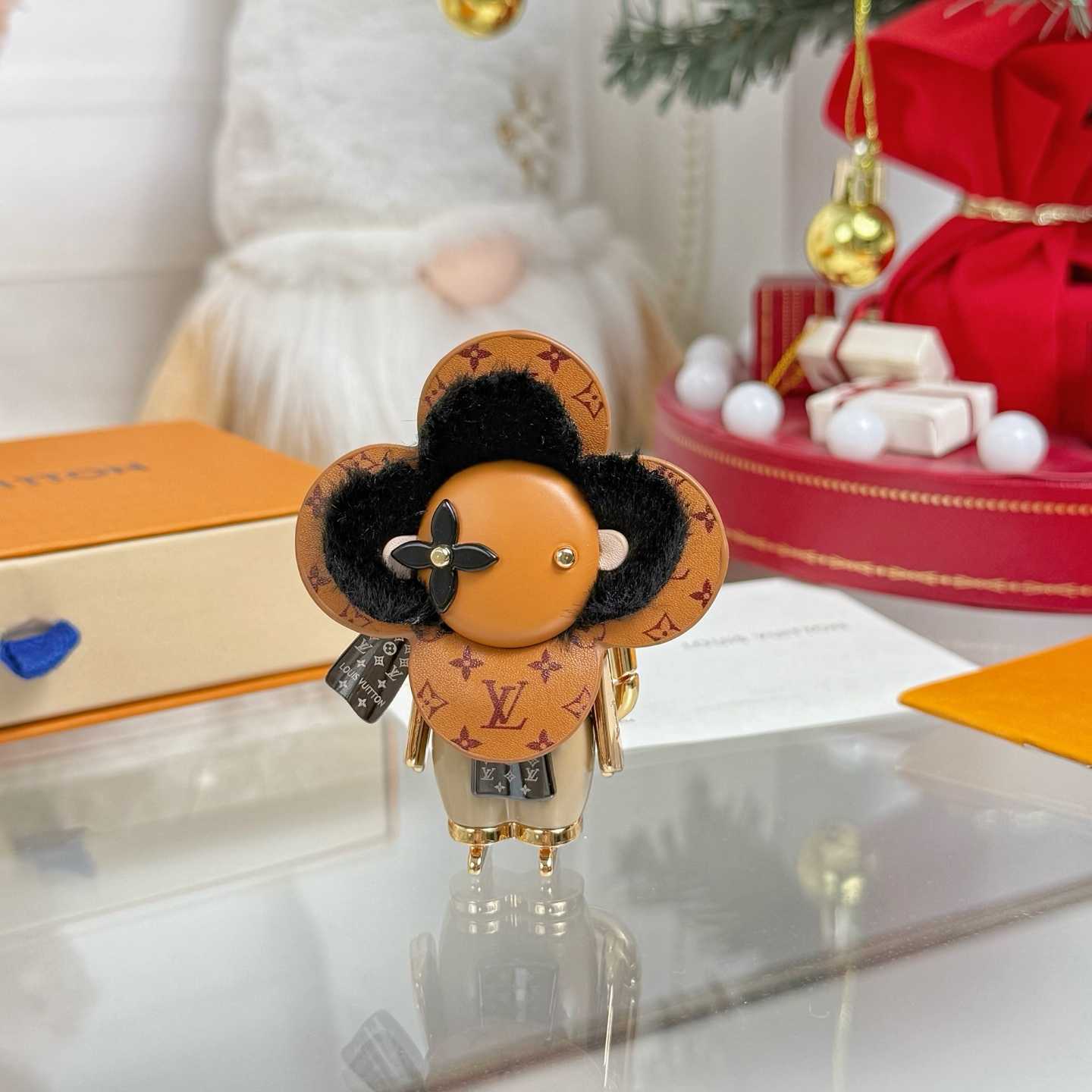 Louis Vuitton Vivienne Ski Bag Charm And Key Holder   M02137 - DopestKickz