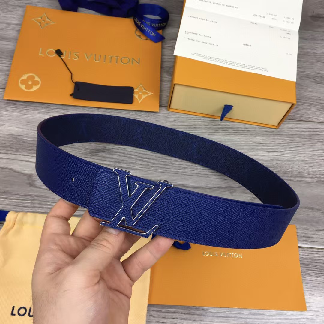 Louis Vuitton LV Dimension 40mm Reversible Belt    MO159U - DopestKickz