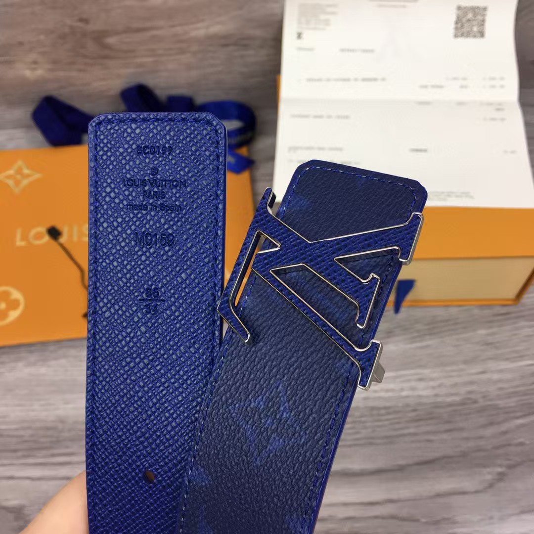 Louis Vuitton LV Dimension 40mm Reversible Belt    MO159U - DopestKickz