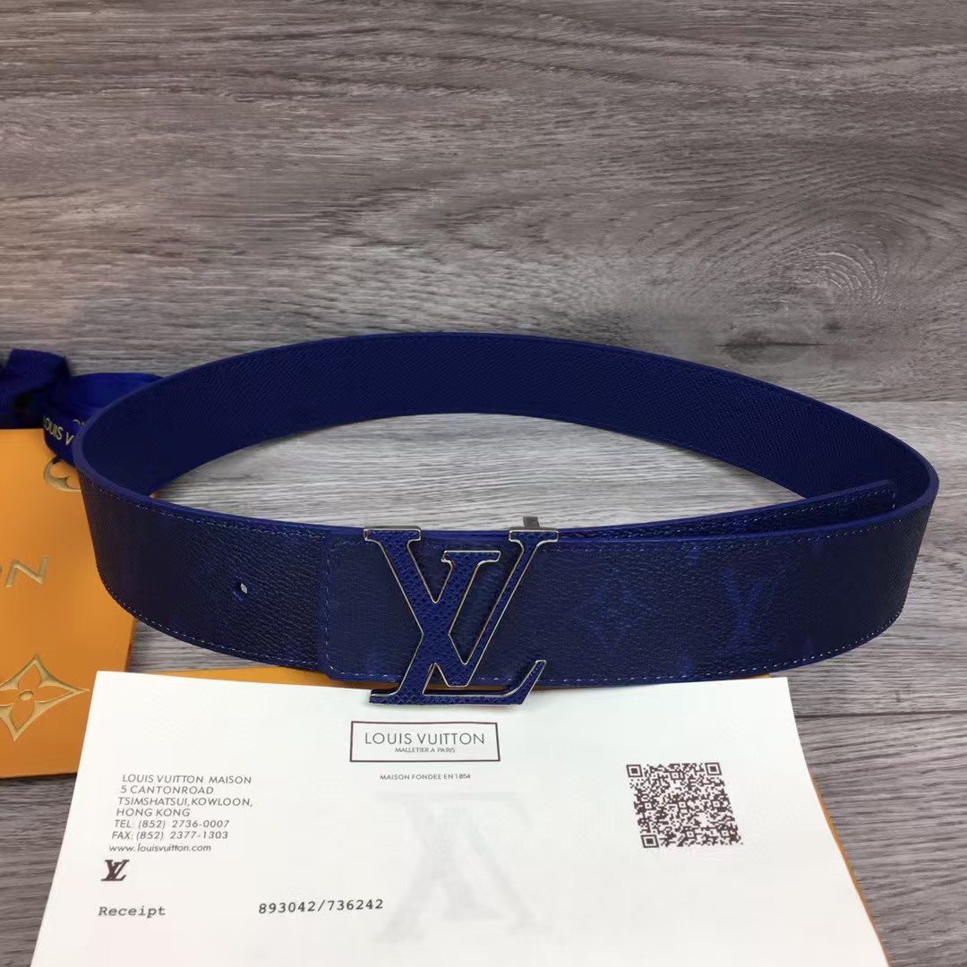 Louis Vuitton LV Dimension 40mm Reversible Belt    MO159U - DopestKickz