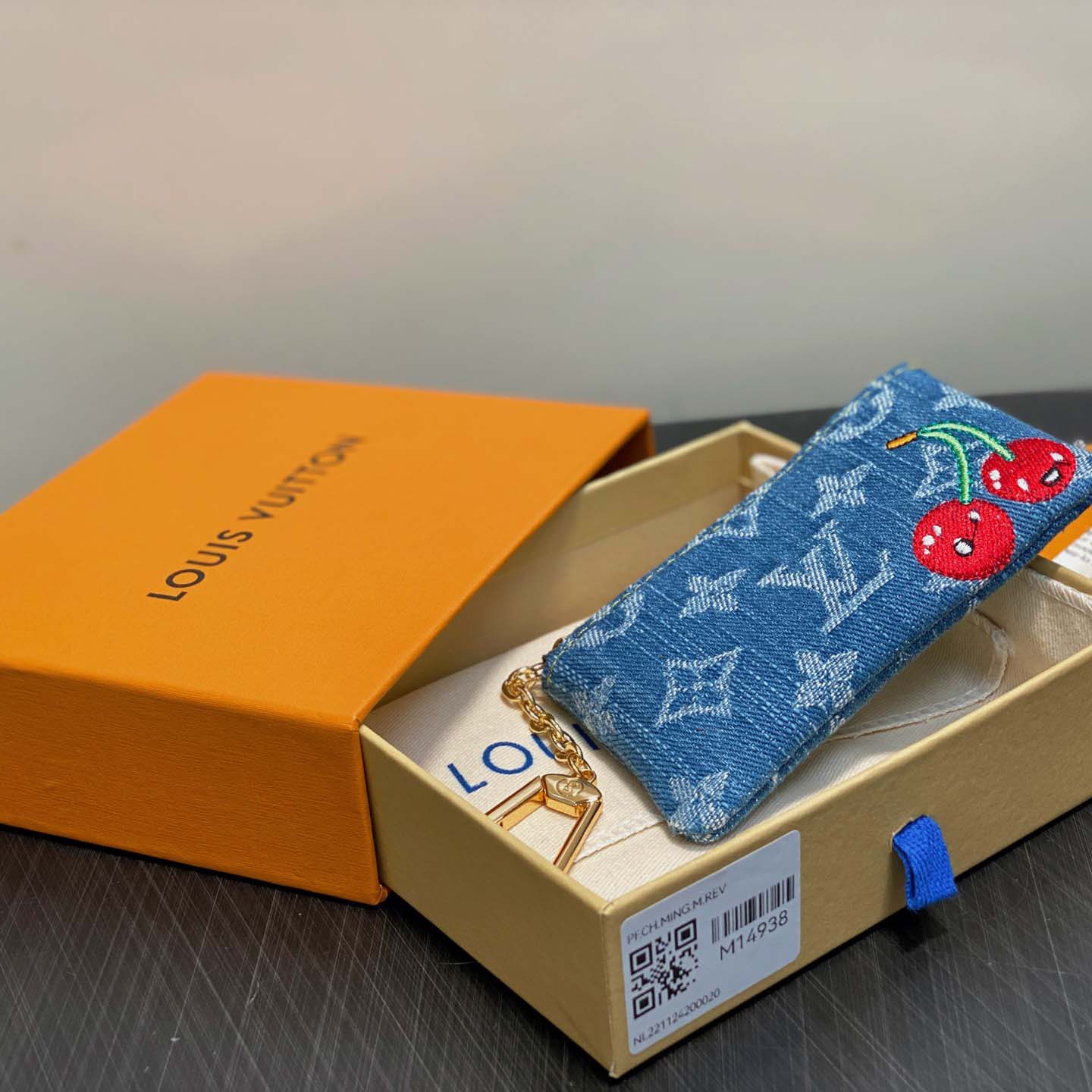 Louis Vuitton LV x TM Key Pouch   M14938 - DopestKickz