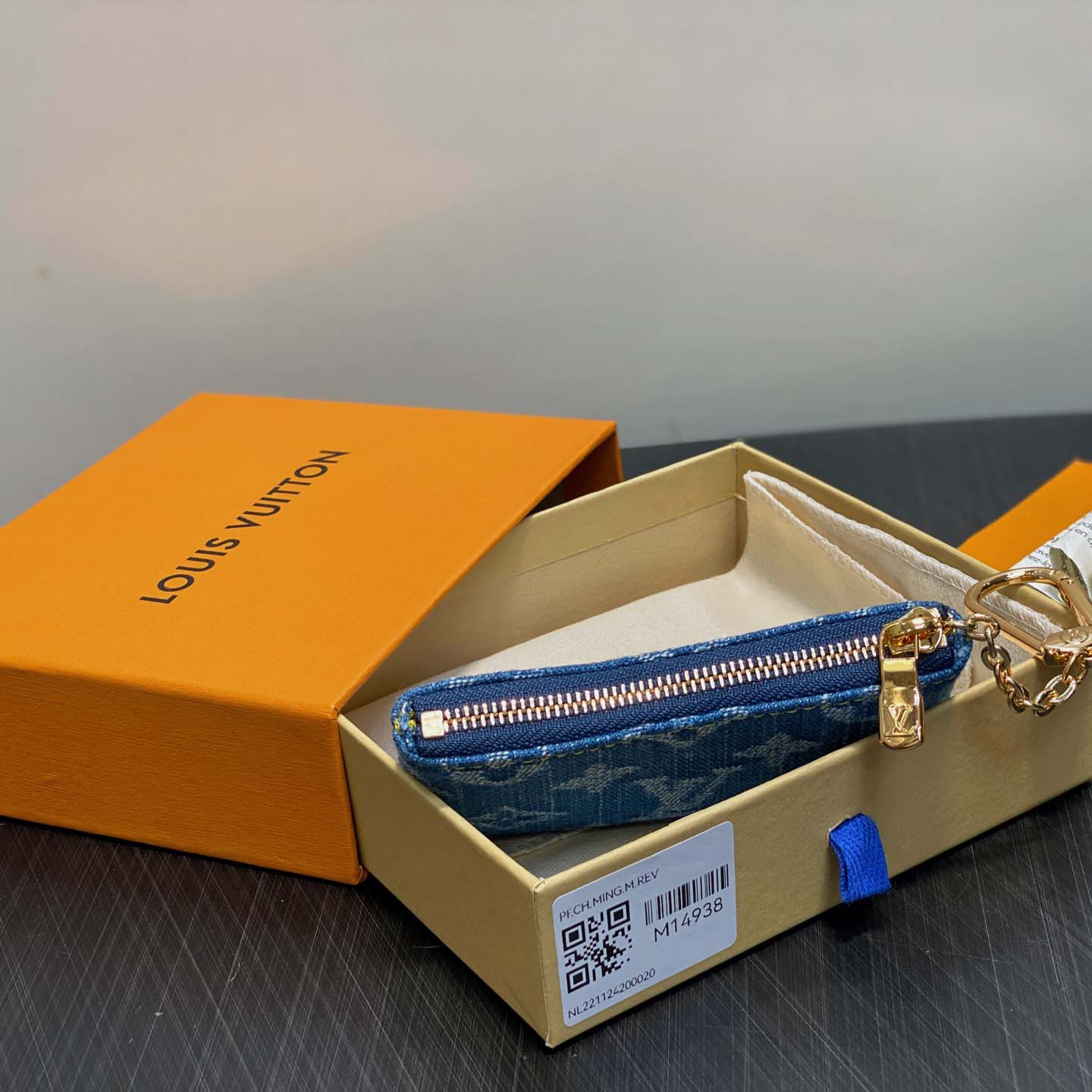 Louis Vuitton LV x TM Key Pouch   M14938 - DopestKickz