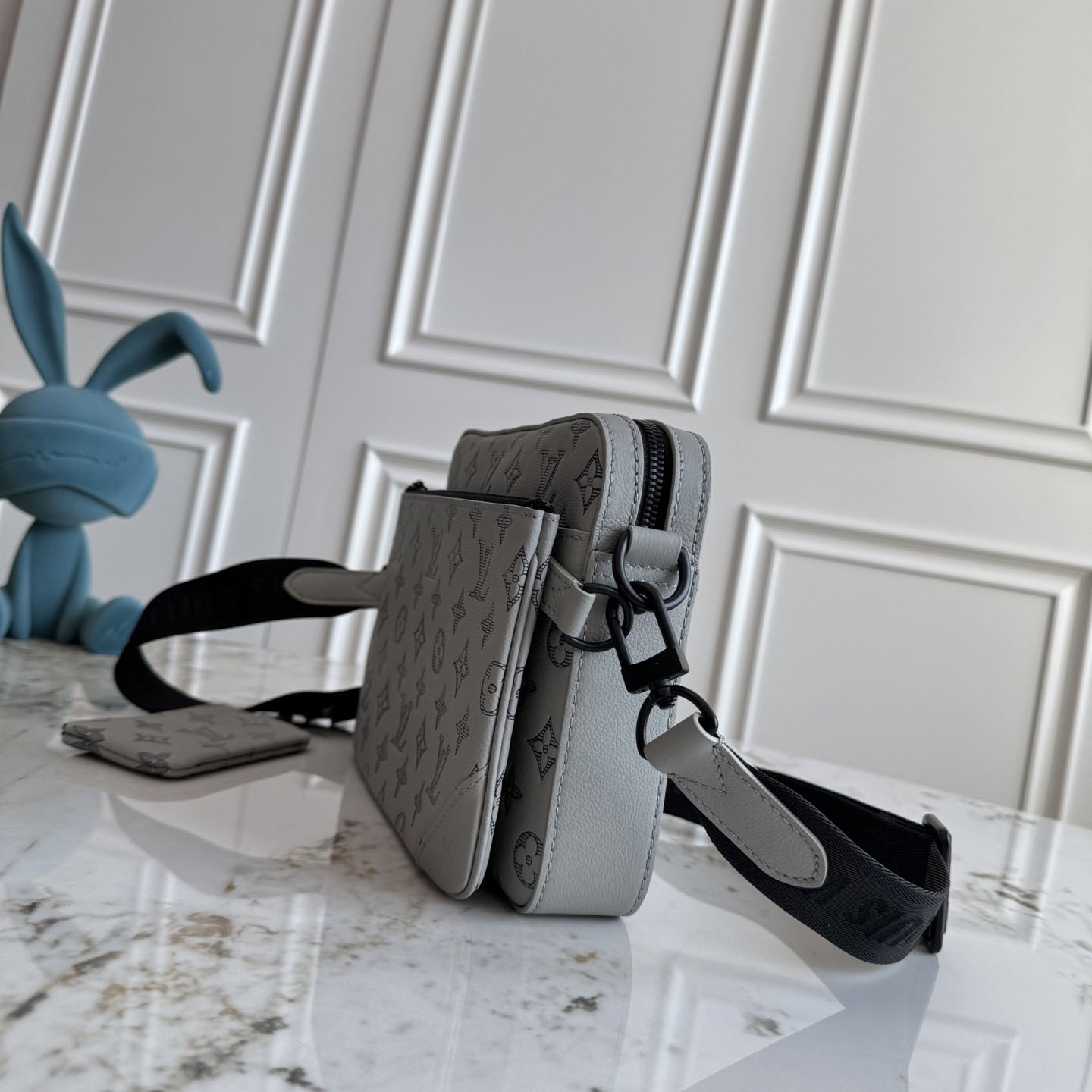 Louis Vuitton Trio Messenger   M46603 - DopestKickz