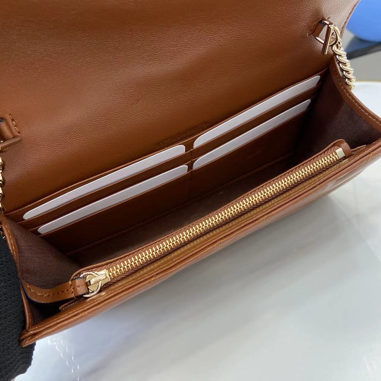 Gucci GG Marmont Wallet On Chain - DopestKickz