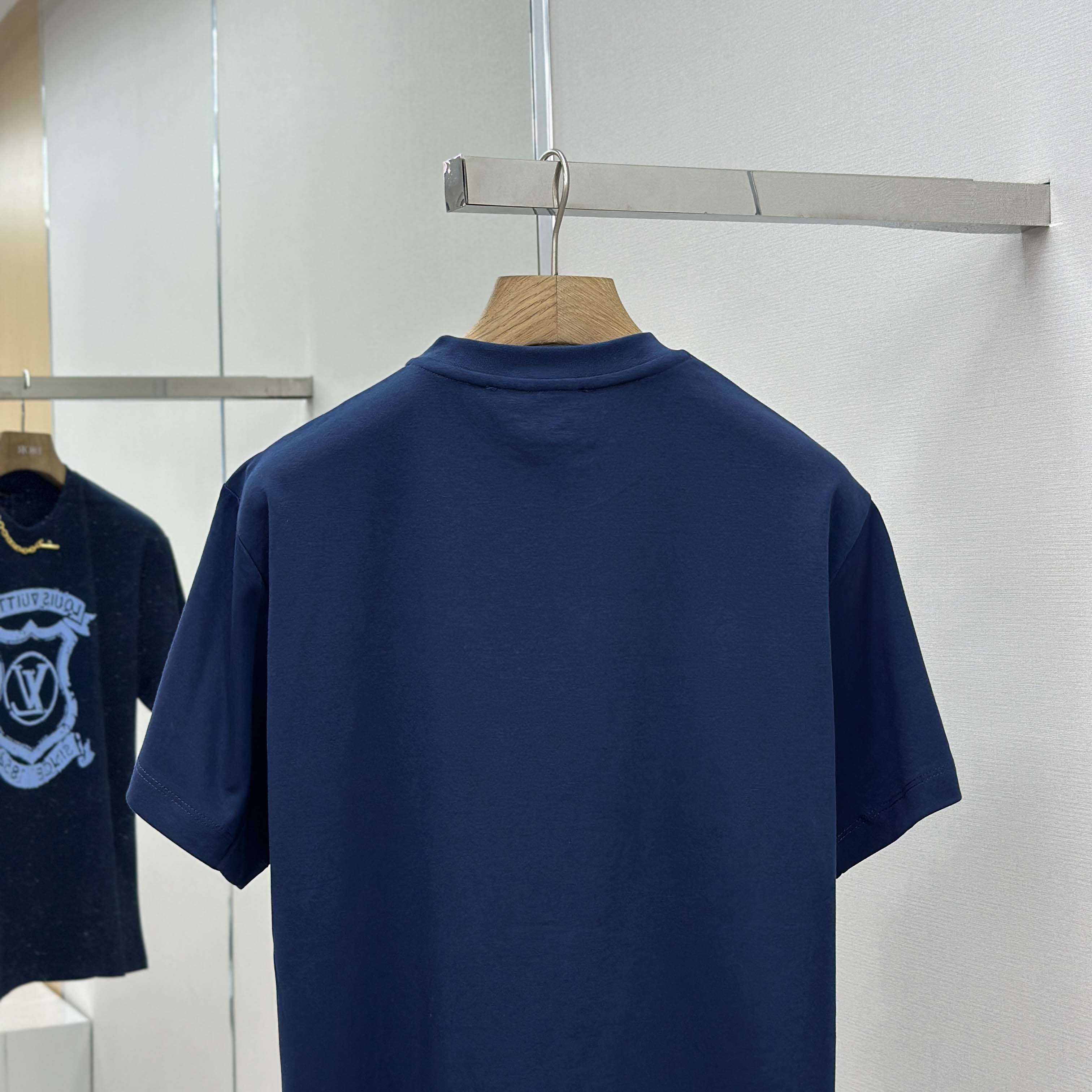 Louis Vuitton Signature Zipper Detail T-Shirt   1AI469 - DopestKickz