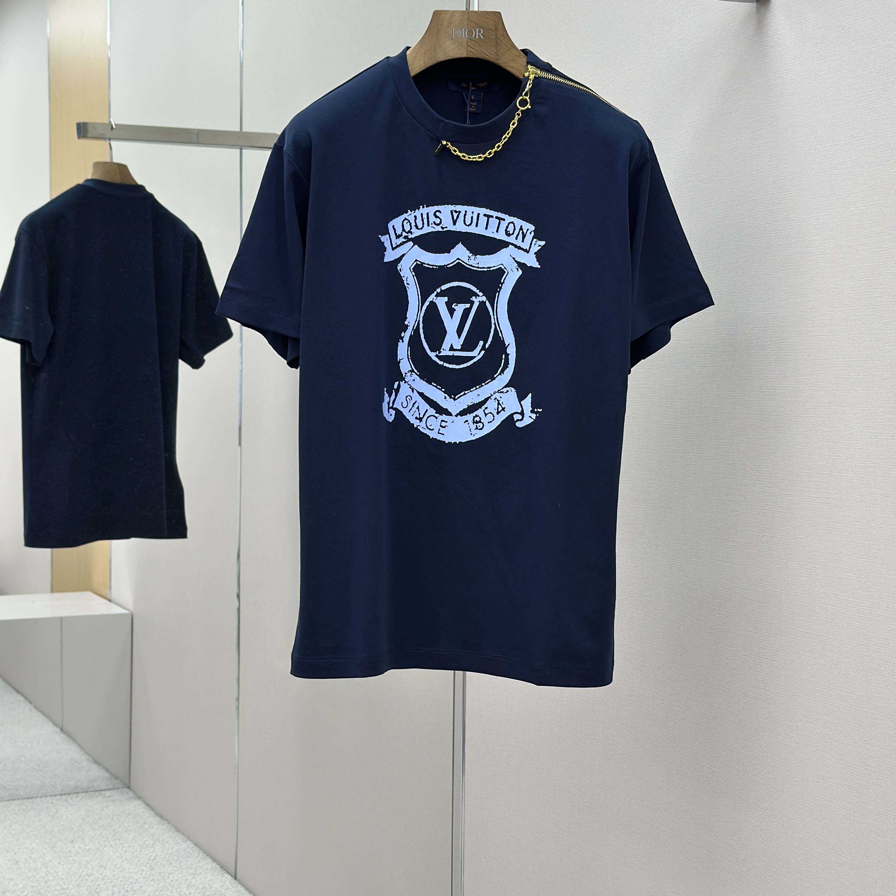 Louis Vuitton Signature Zipper Detail T-Shirt   1AI469 - DopestKickz