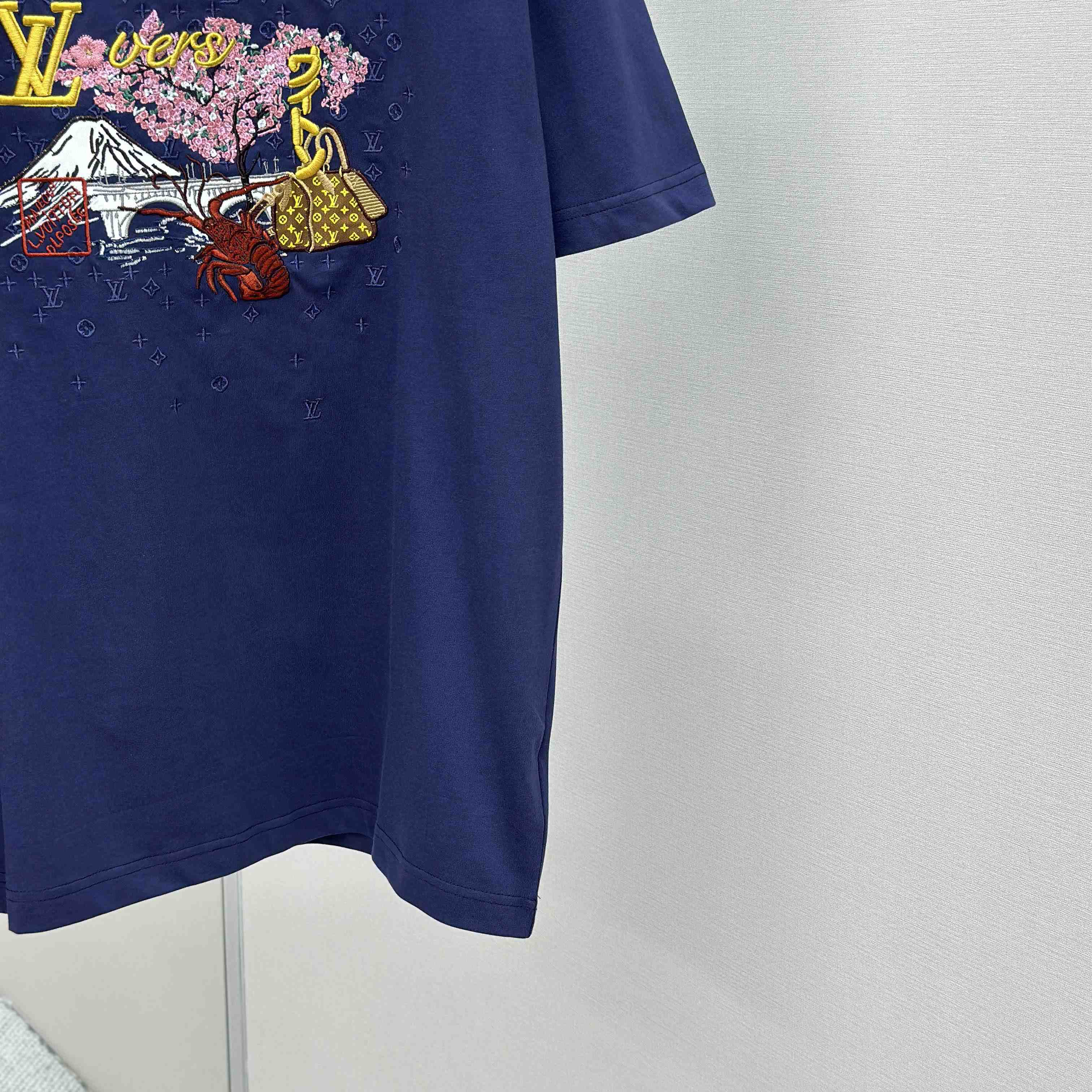 Louis Vuitton Embroidered T-Shirt   1AIMKV - DopestKickz
