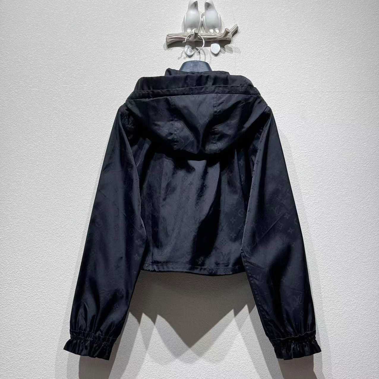 Louis Vuitton Cropped Monogram Windbreaker   1AHX65 - DopestKickz