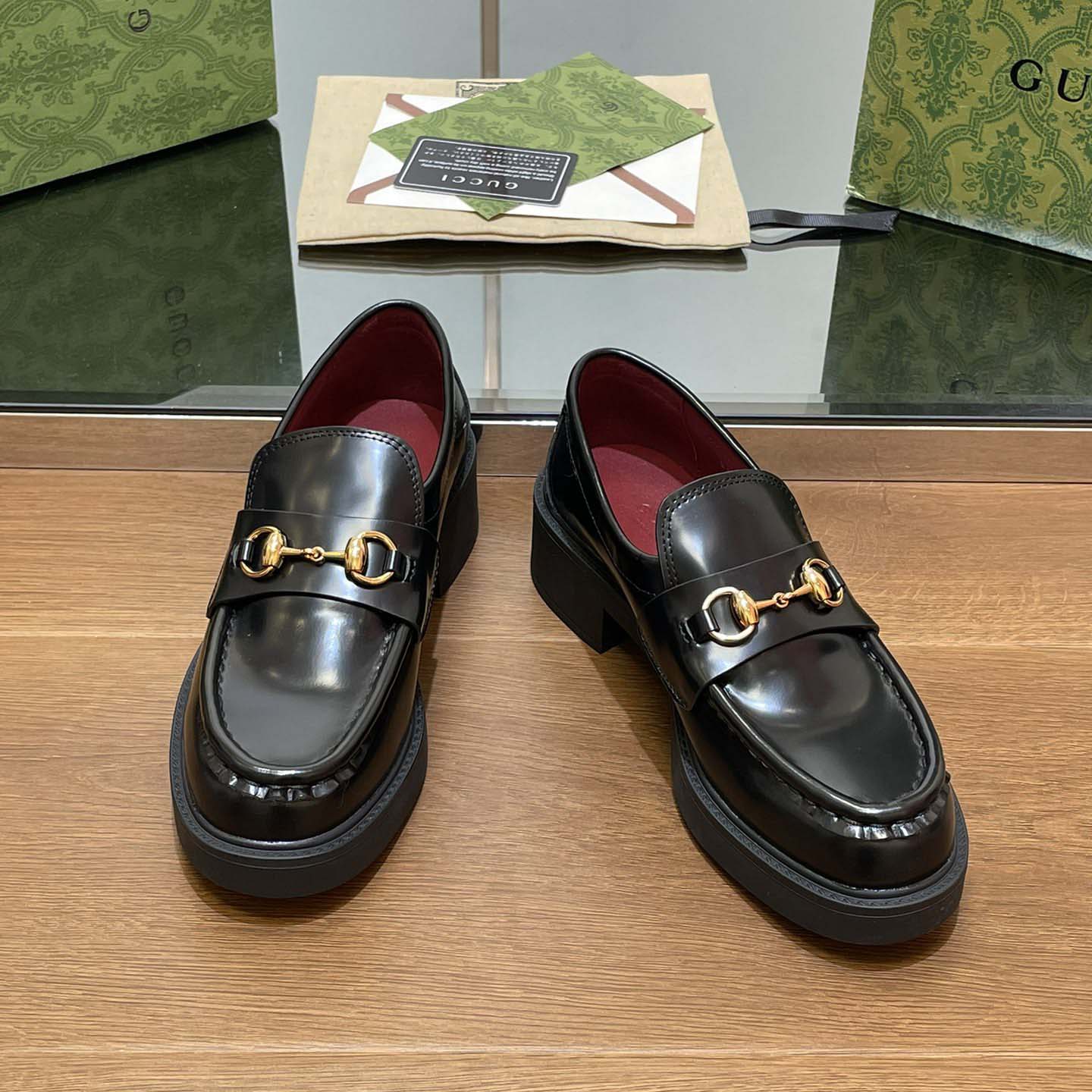 Gucci Women's loafer with Horsebit - DopestKickz