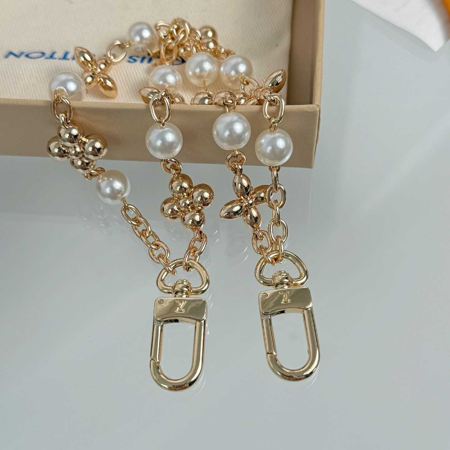 Louis Vuitton Chain - DopestKickz