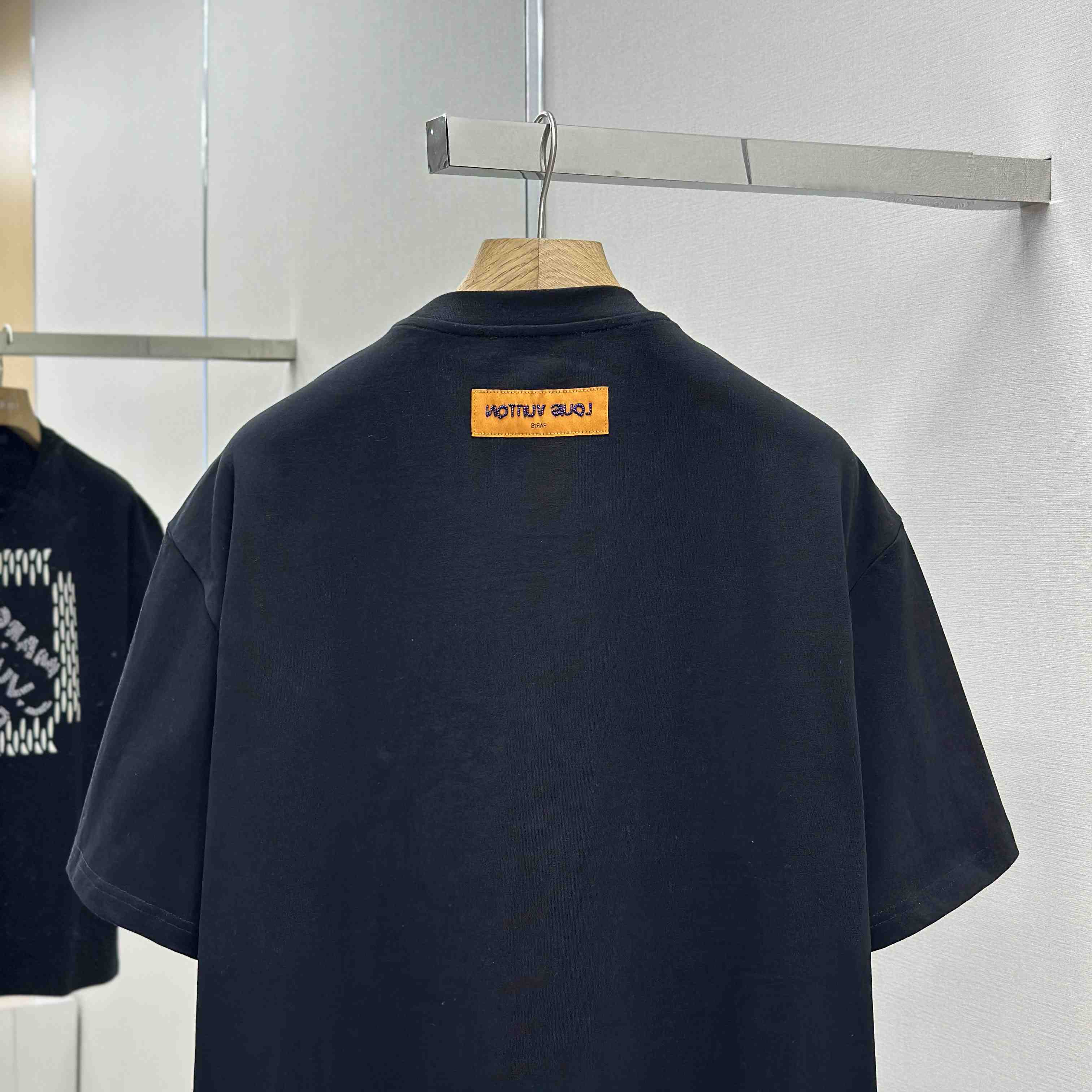 Louis Vuitton Embroidered Signature Cotton T-Shirt   1AFJFK - DopestKickz