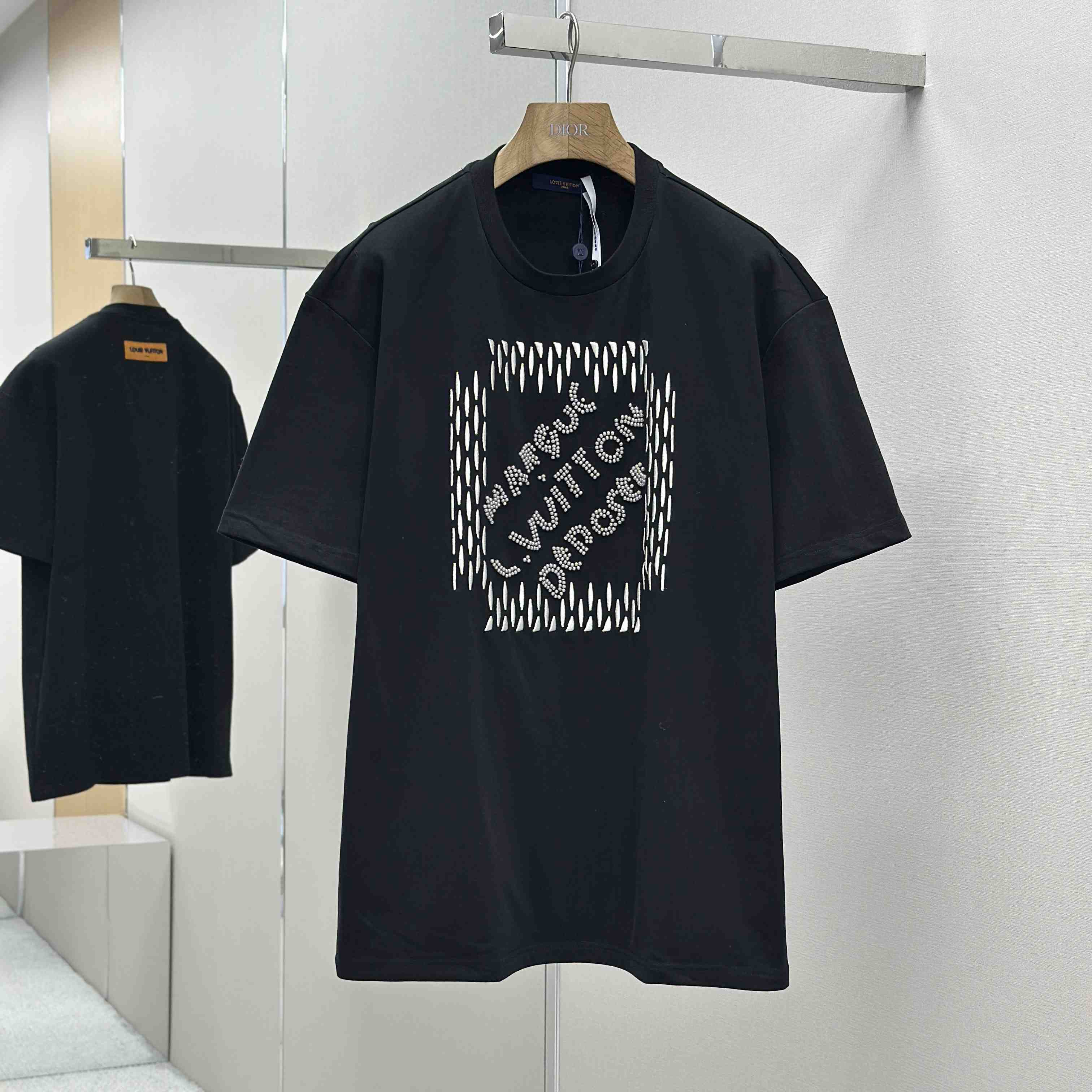 Louis Vuitton Embroidered Signature Cotton T-Shirt   1AFJFK - DopestKickz