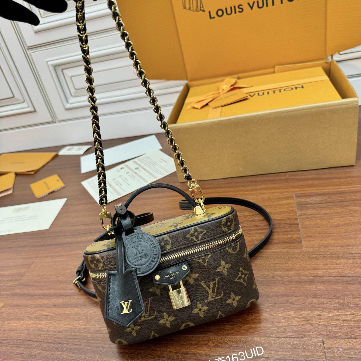 Louis Vuitton Vanity Chain Pouch    M47125 - DopestKickz