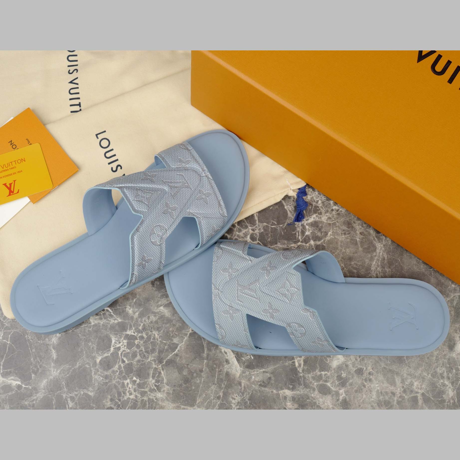 Louis Vuitton LV Oasis Mule   1AHSDM - DopestKickz