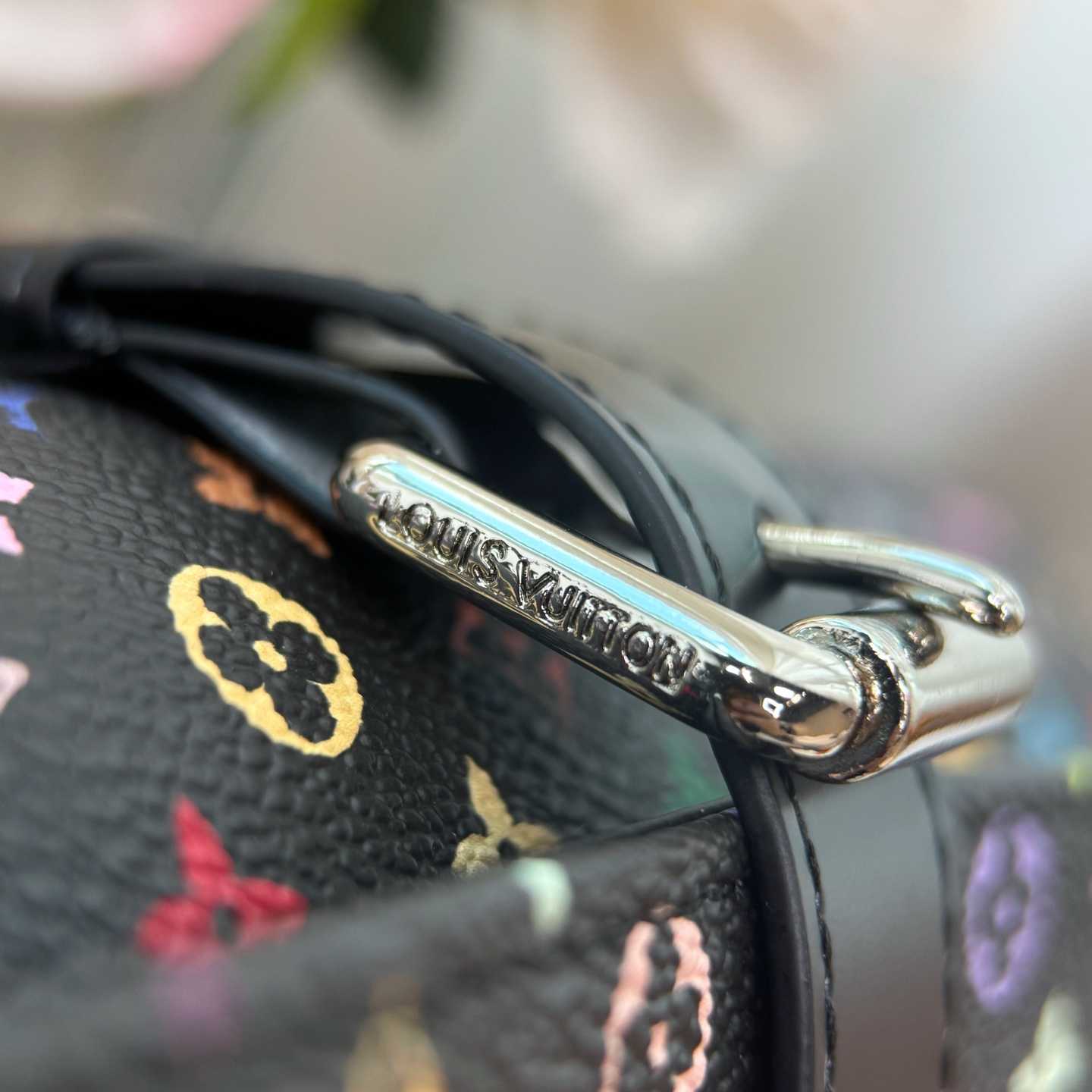 Louis Vuitton 3 Watch Case    - DopestKickz