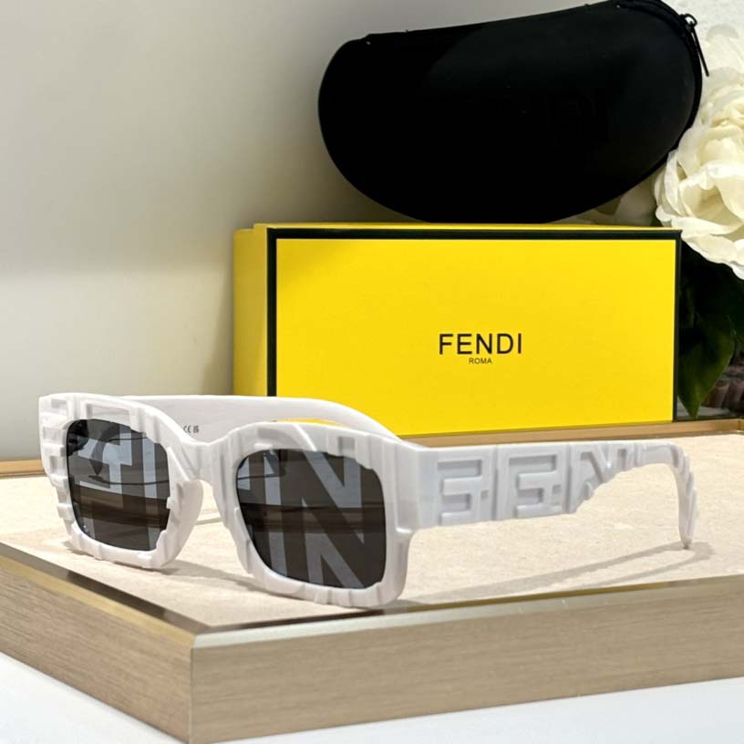 Fendi FE40104l  Sunglasses  - DopestKickz