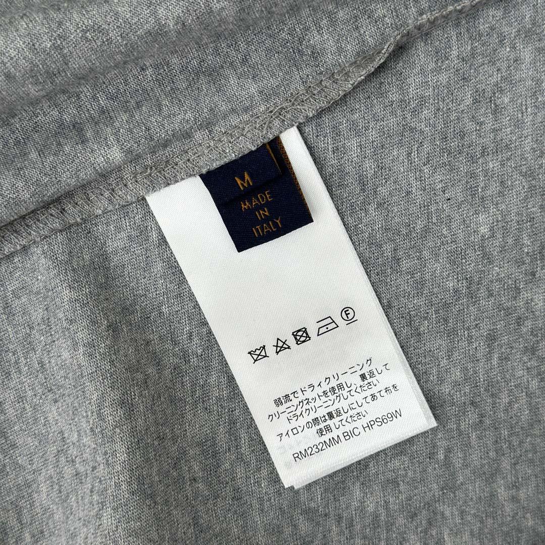 Louis Vuitton Graphic Patch T-Shirt   1AIMMH - DopestKickz