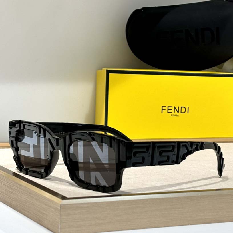 Fendi FE40104l  Sunglasses  - DopestKickz