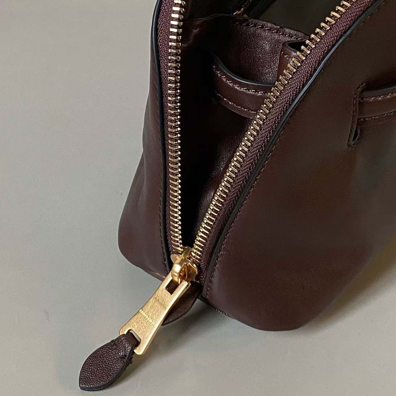 Miu Miu Aventure Leather Tote Bag   33cm - DopestKickz