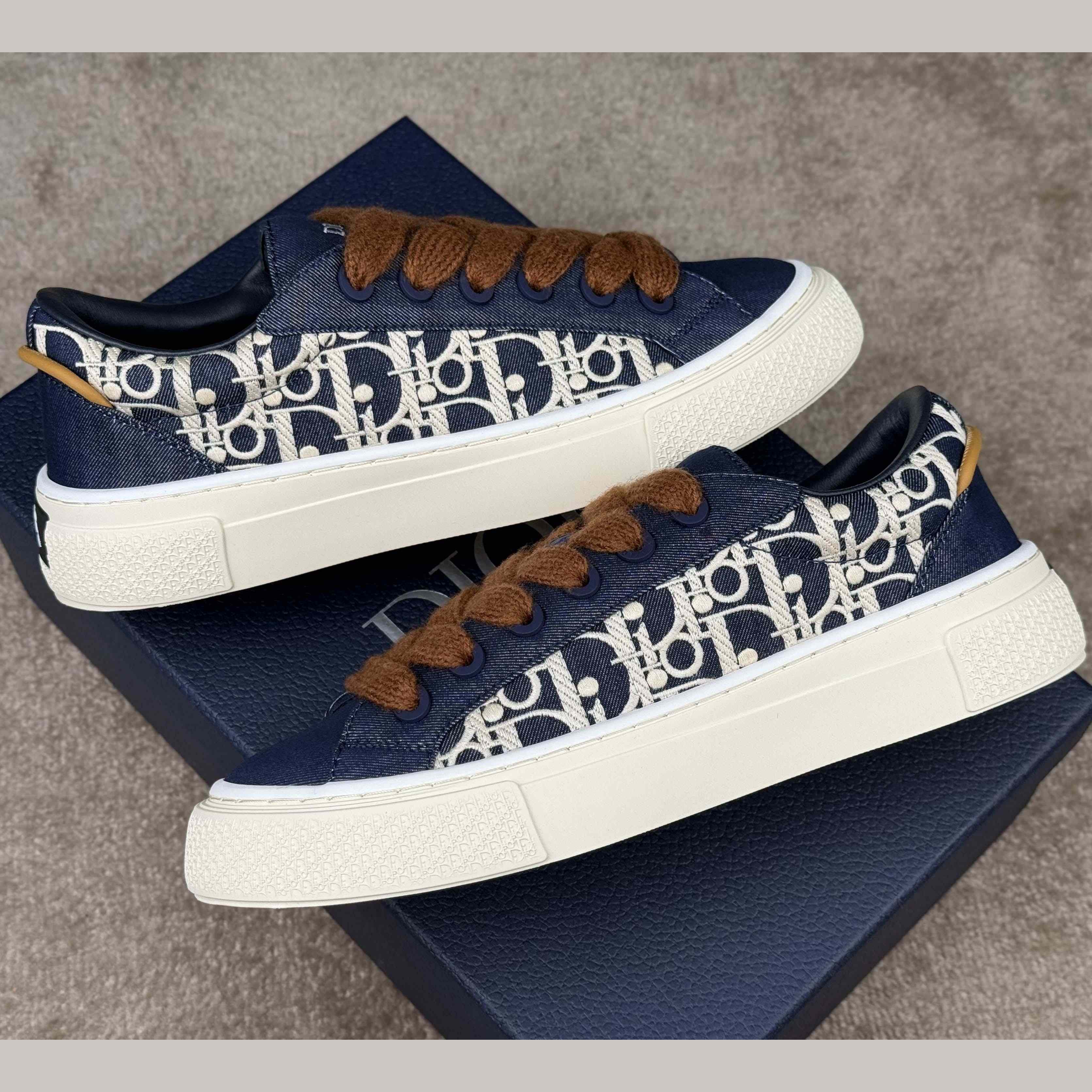 Dior B33 Sneaker  - DopestKickz