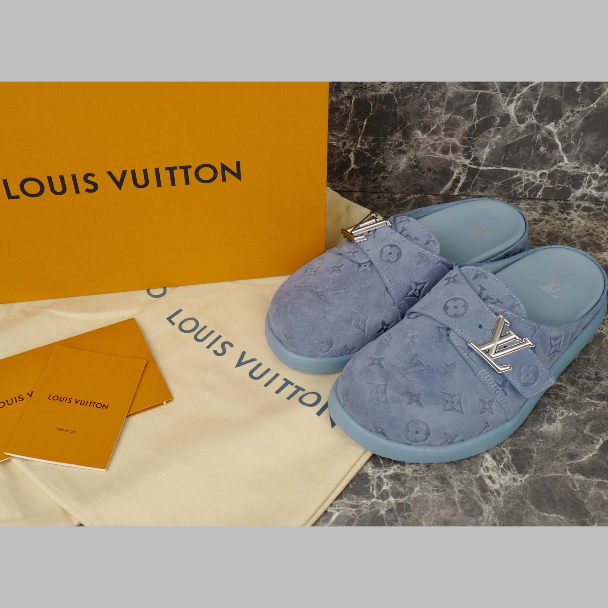 Louis Vuitton LV Easy Mule   1AHQQI - DopestKickz