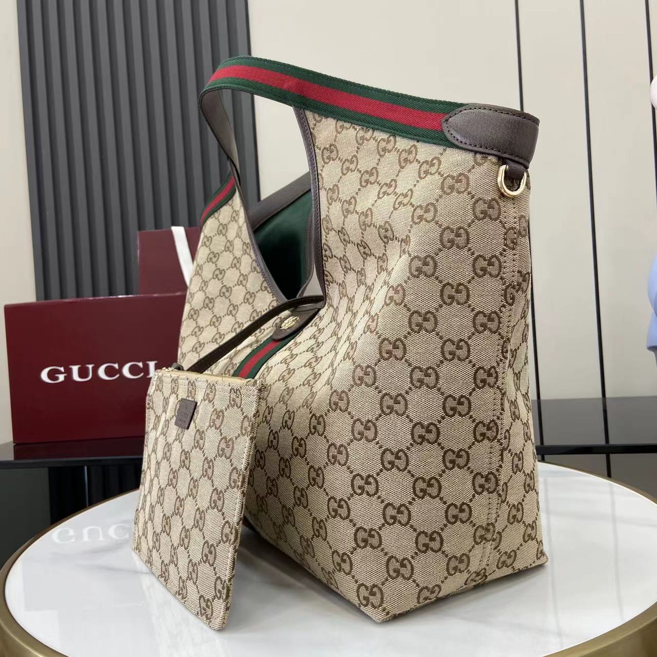 Gucci Giglio Large Tote Bag - DopestKickz