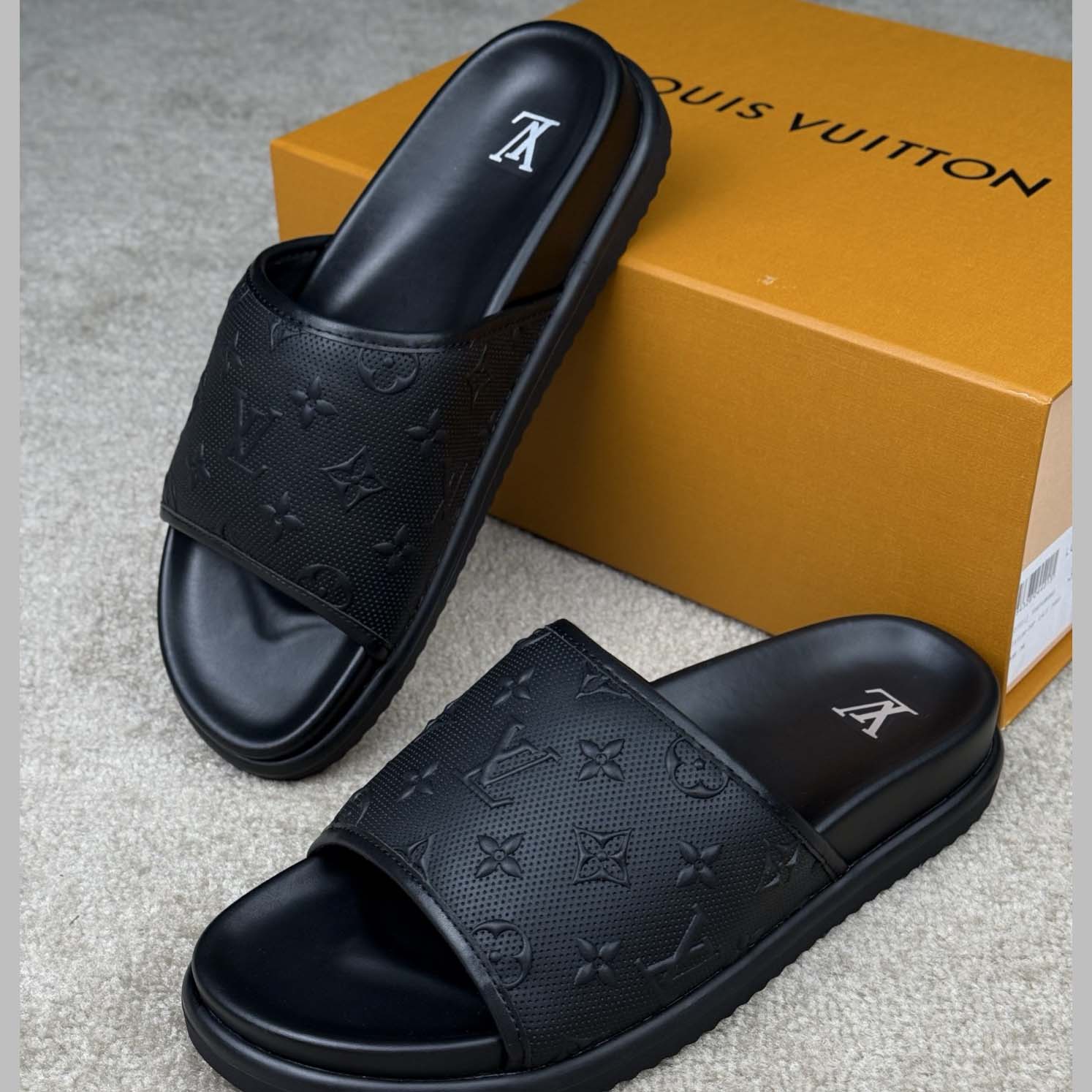 Louis Vuitton Miami Mule   1AHSNO - DopestKickz