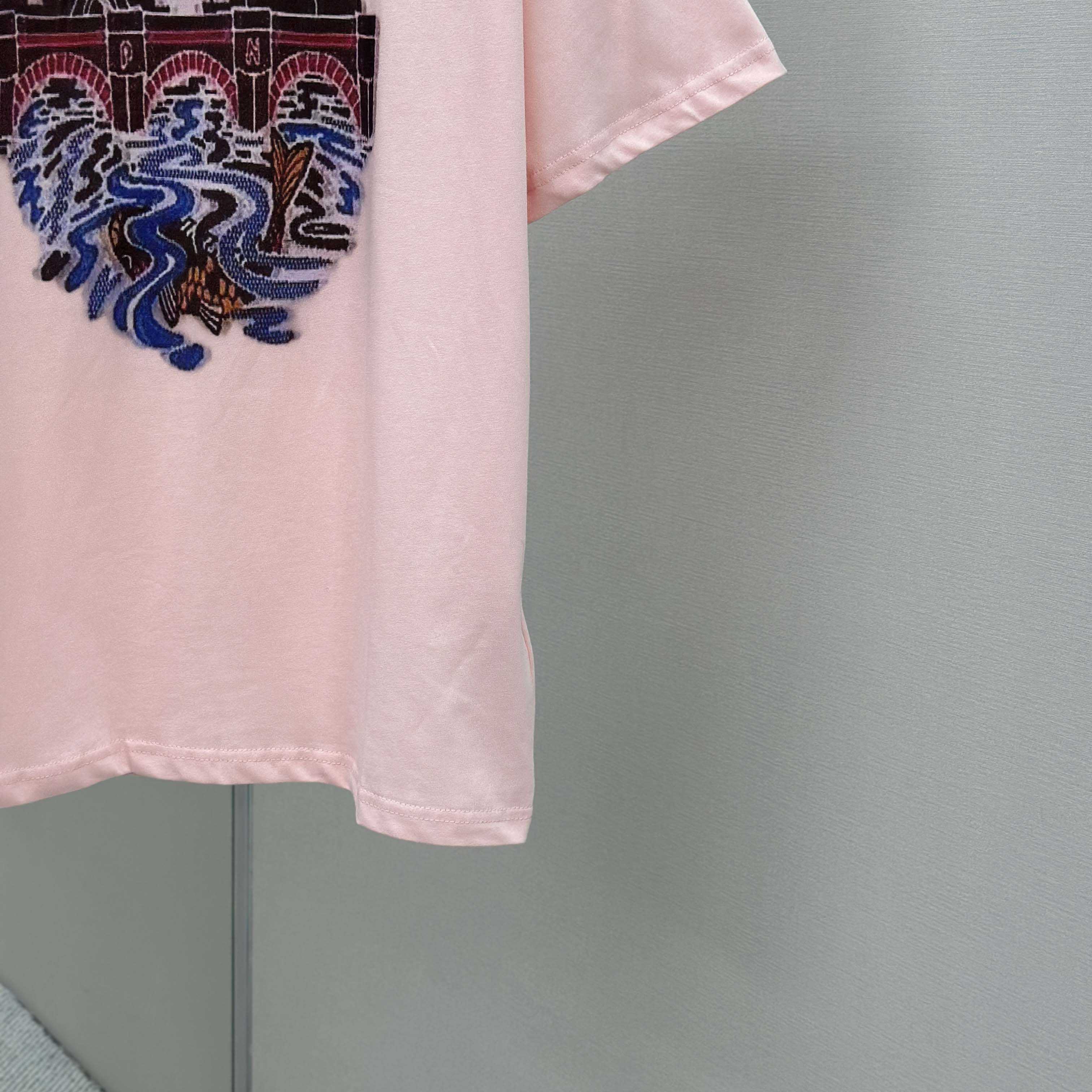 Louis Vuitton Graphic T-Shirt   1AIMMQ - DopestKickz