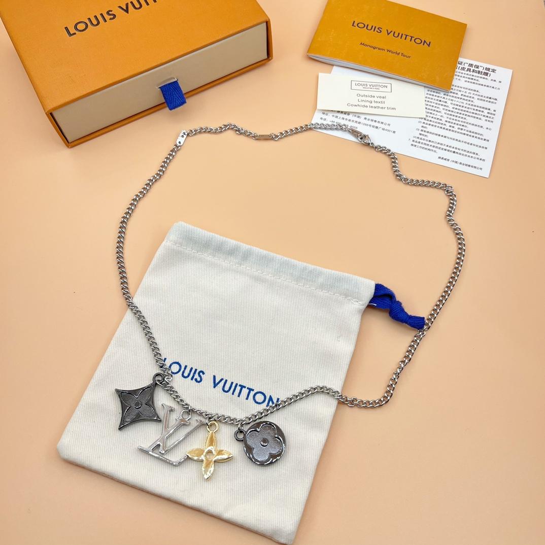 Louis Vuitton Collier pendentif LV Instinct   M00521 - DopestKickz