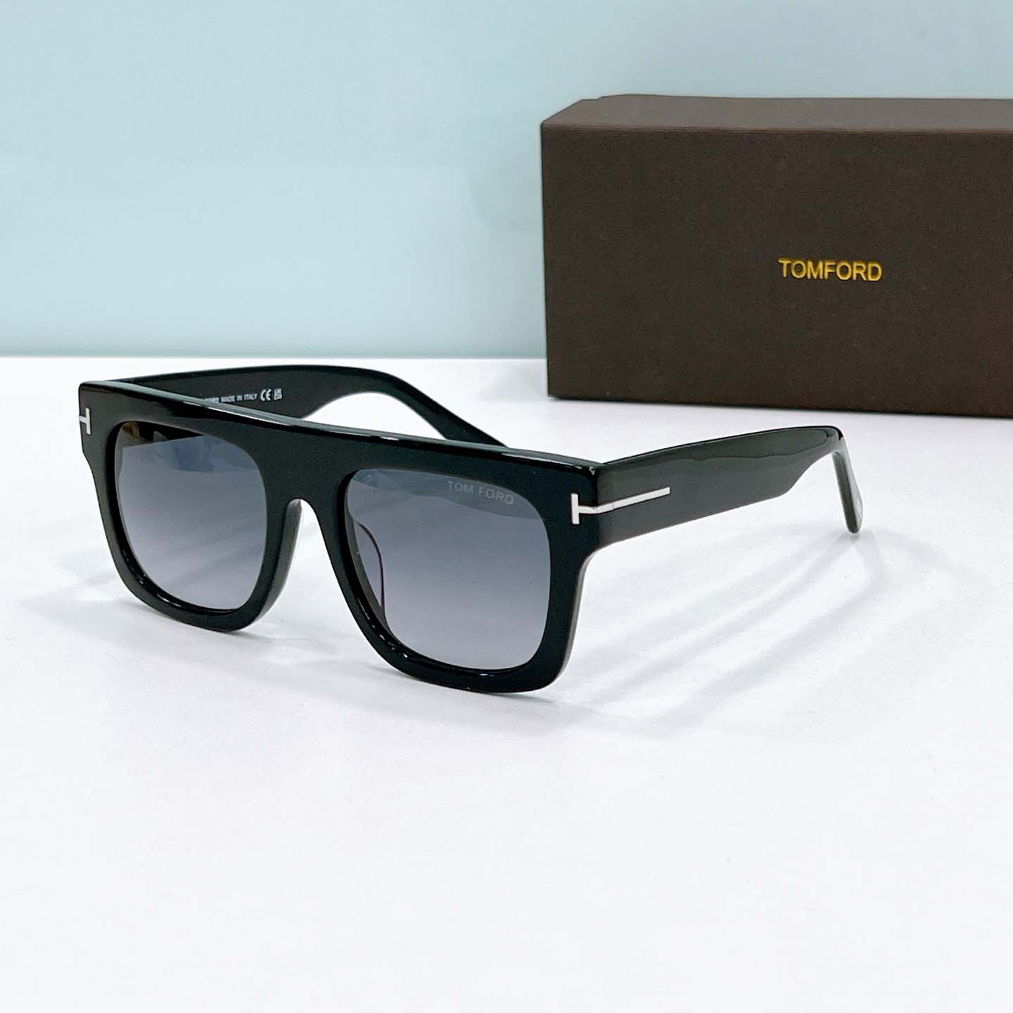 Tom Ford Sunglasses   FT0711 - DopestKickz