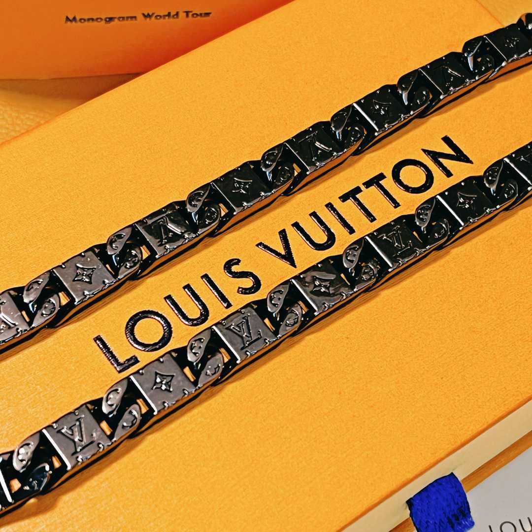 Louis Vuitton Monogram Tied Up Necklace   M01782 - DopestKickz