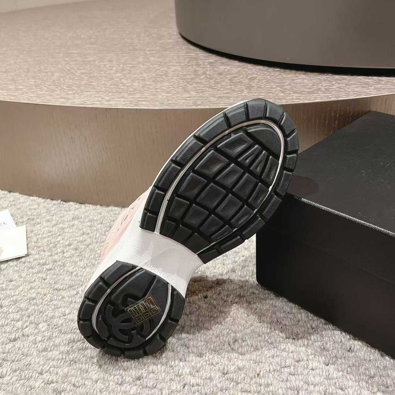 Chanel Sneakers - DopestKickz