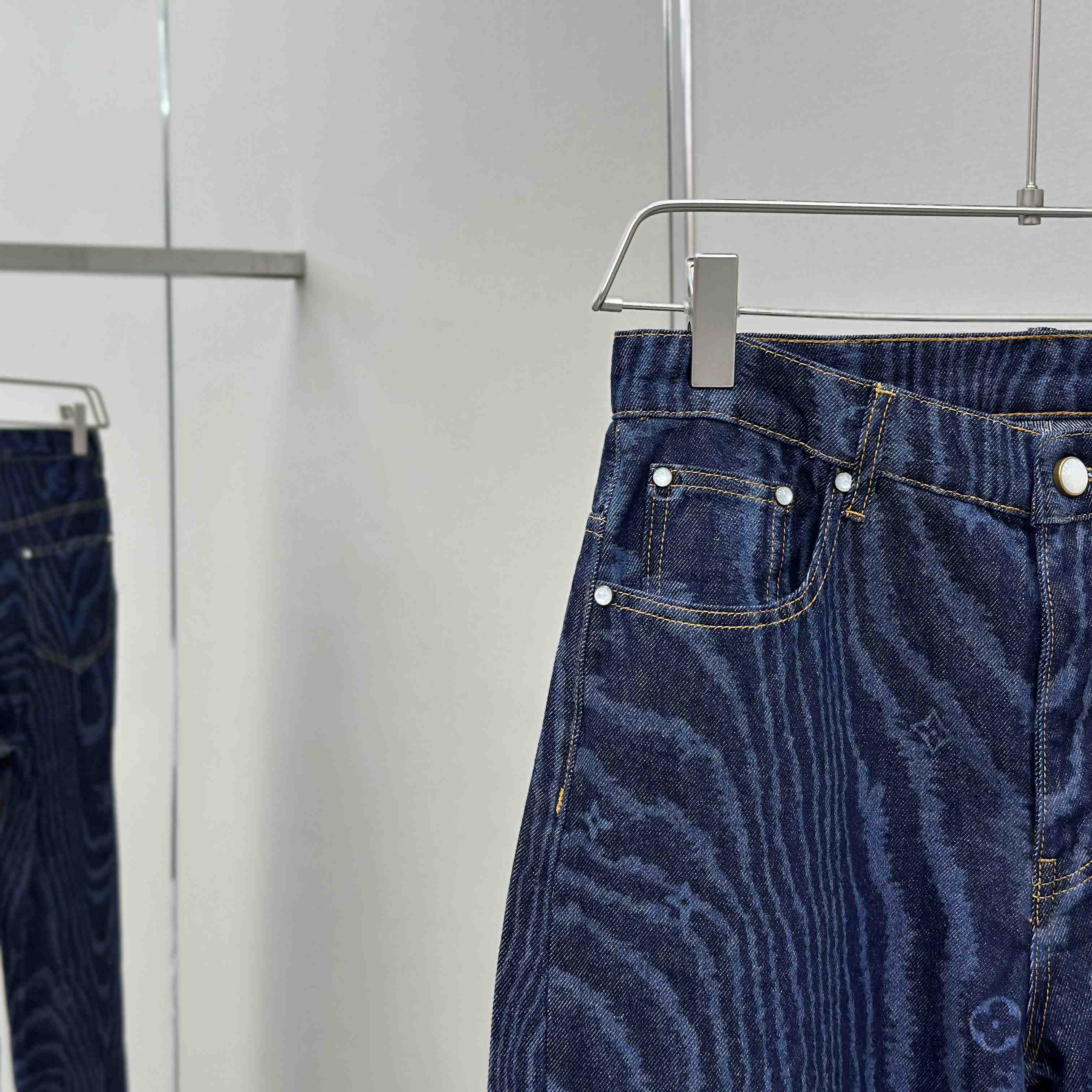 Louis Vuitton Cuffed Denim Skate Pants   1AHVBG - DopestKickz