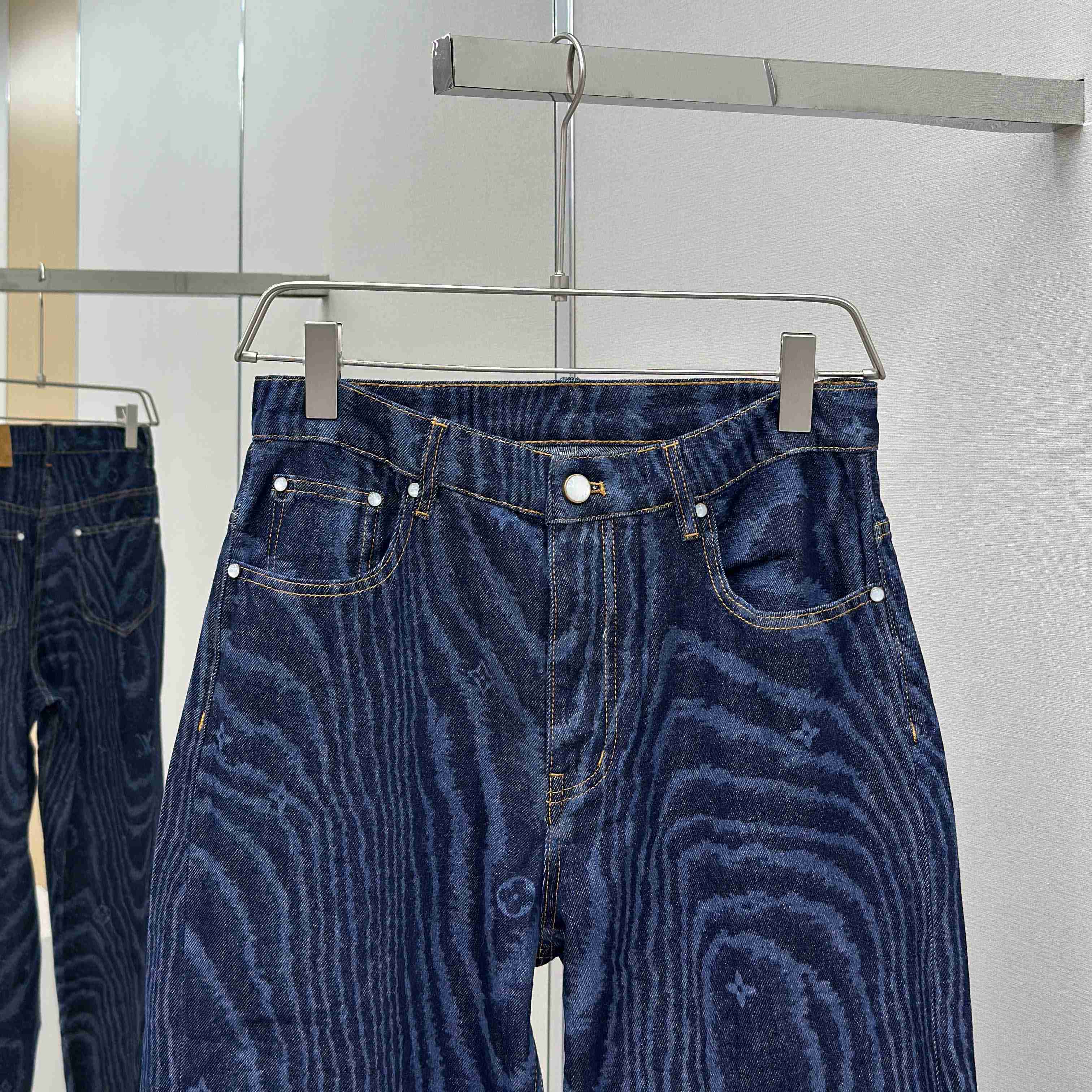 Louis Vuitton Cuffed Denim Skate Pants   1AHVBG - DopestKickz