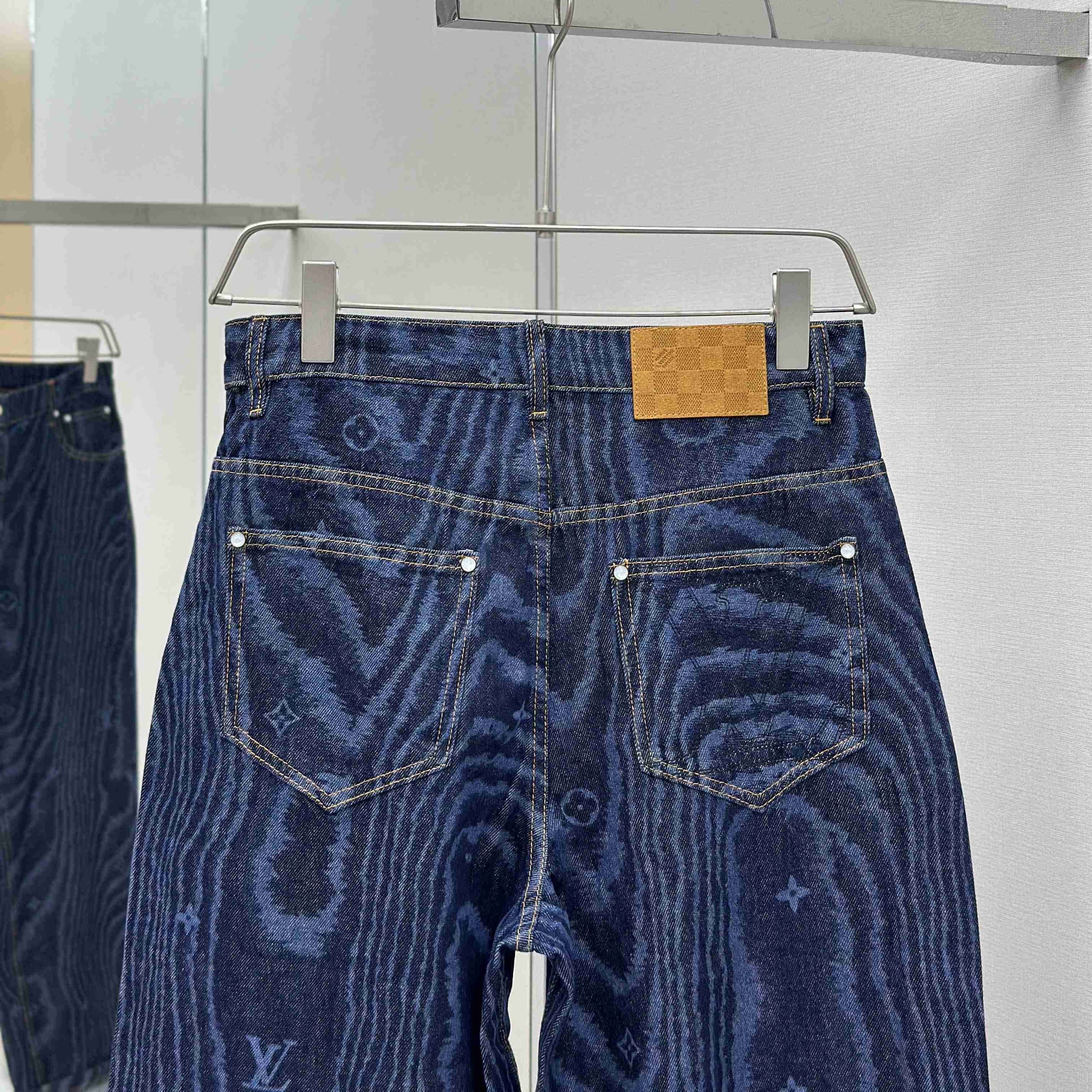 Louis Vuitton Cuffed Denim Skate Pants   1AHVBG - DopestKickz