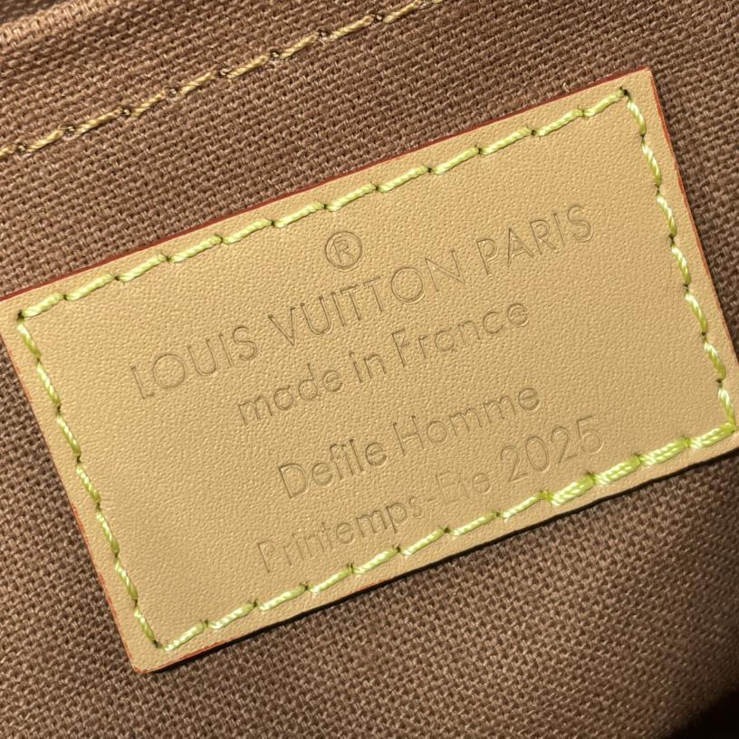 Louis Vuitton Keepall Bandoulière 25   M15428 - DopestKickz