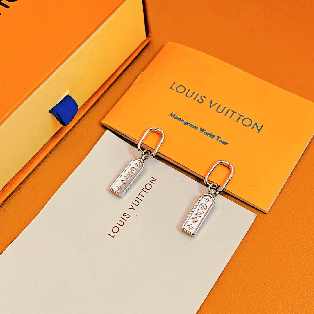 Louis Vuitton Les Gastons Vuitton Tag Single Hoop, White Gold   Q06946 - DopestKickz