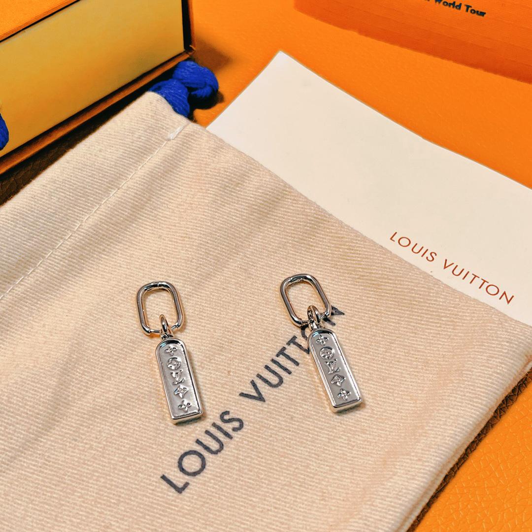 Louis Vuitton Les Gastons Vuitton Tag Single Hoop, White Gold   Q06946 - DopestKickz