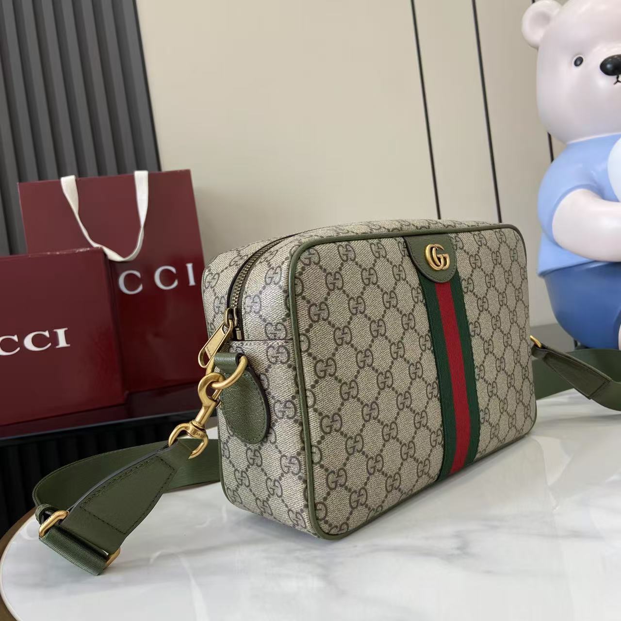 Gucci Ophidia Medium Crossbody Bag - DopestKickz