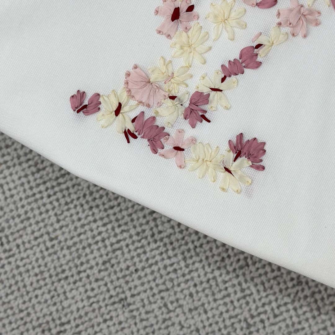 Louis Vuitton Embroidered T-Shirt   1AIMKH - DopestKickz