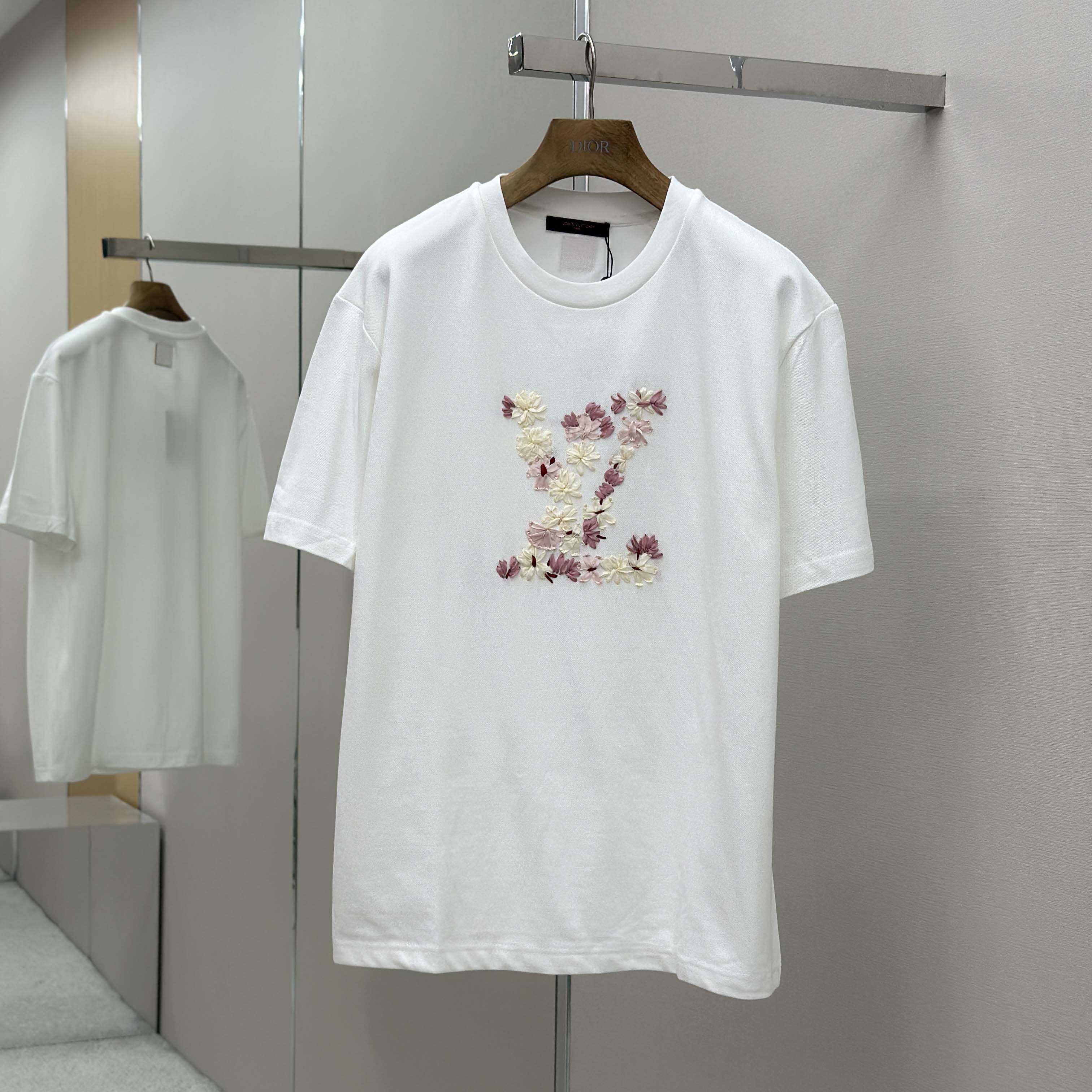 Louis Vuitton Embroidered T-Shirt   1AIMKH - DopestKickz
