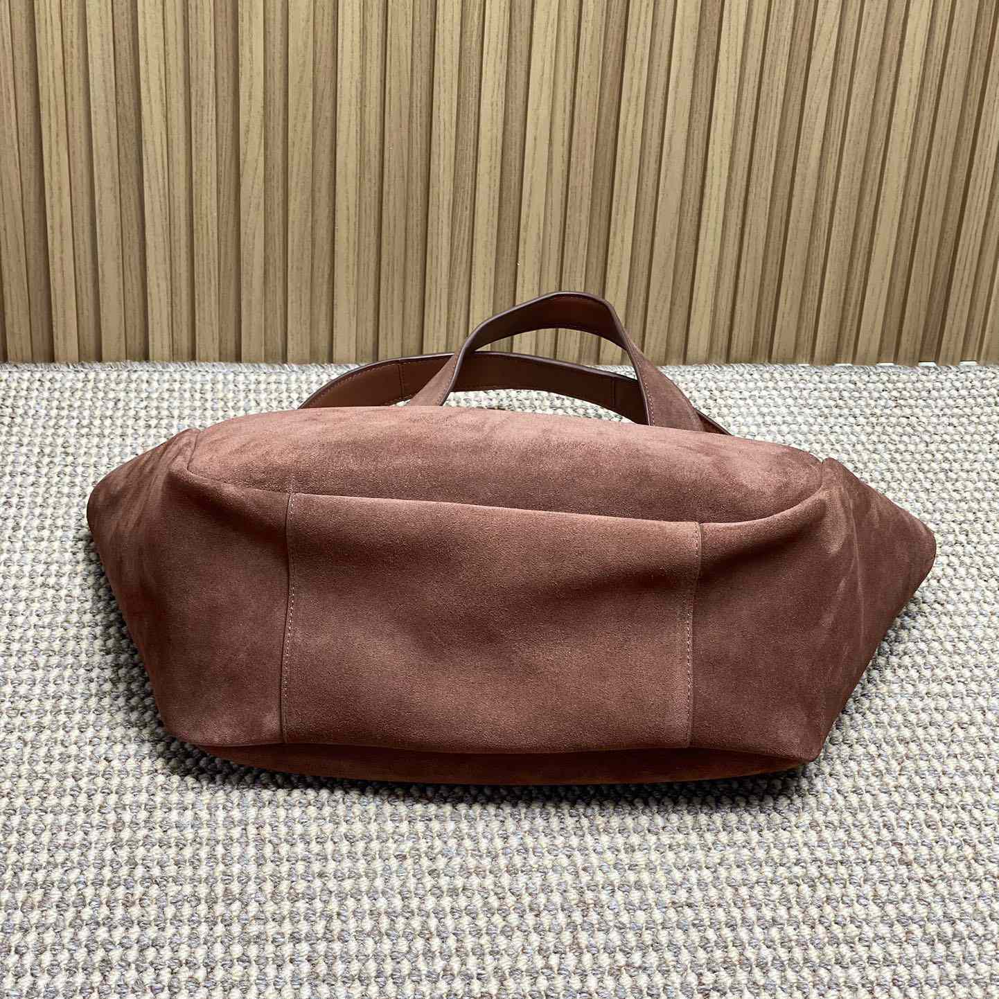 Saint Laurent LE 5 À 7 Bea In Suede - DopestKickz