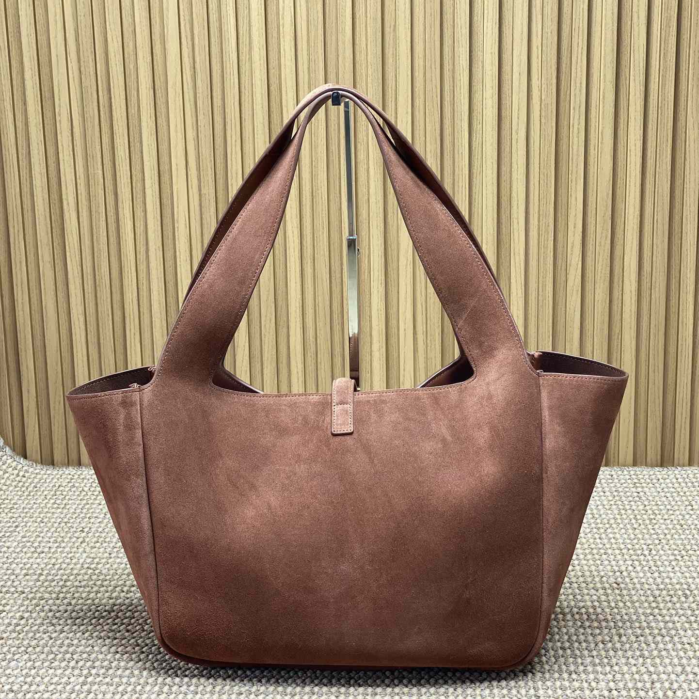 Saint Laurent LE 5 À 7 Bea In Suede - DopestKickz