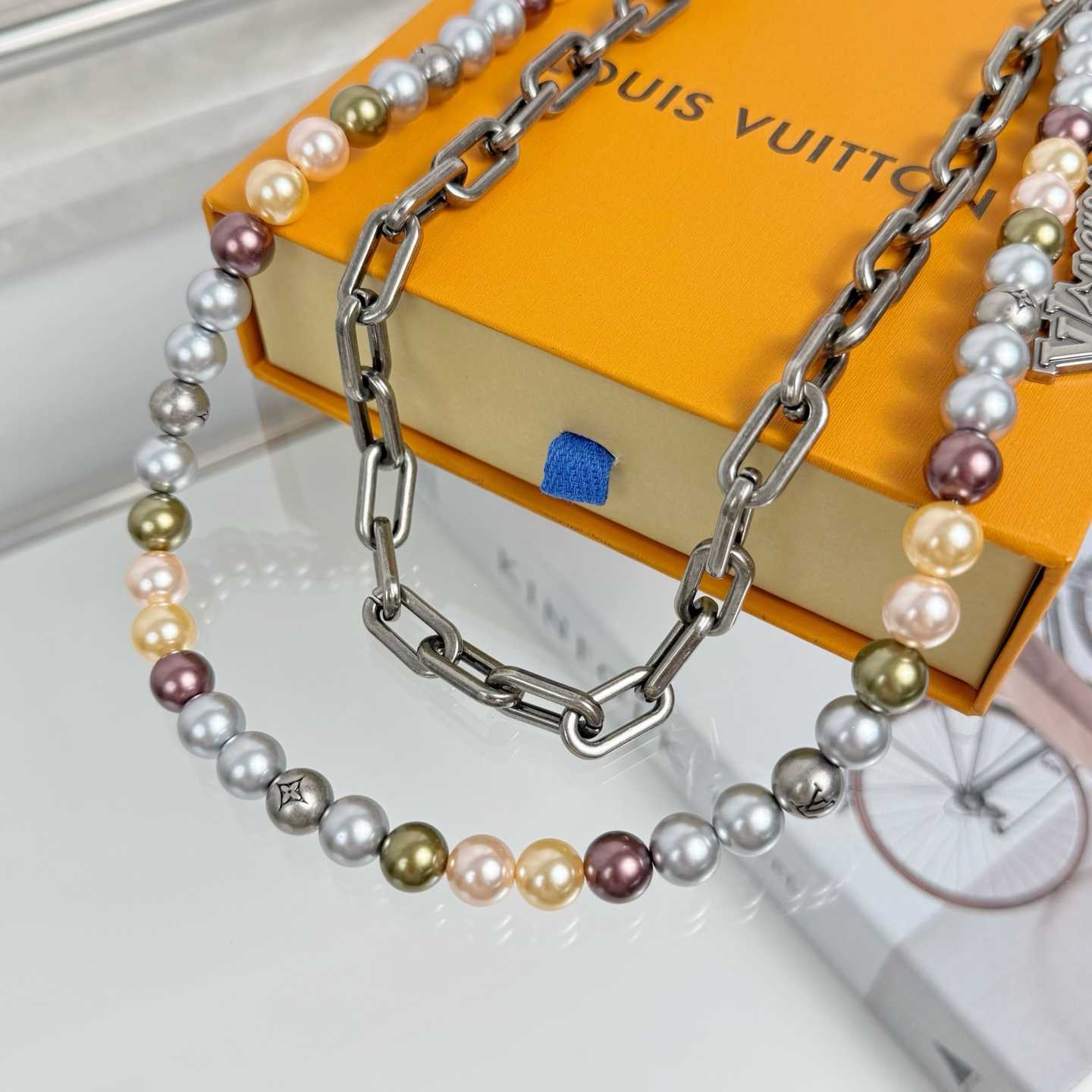 Louis Vuitton Pearls Chain Belt and Bag Charm   M02293 - DopestKickz