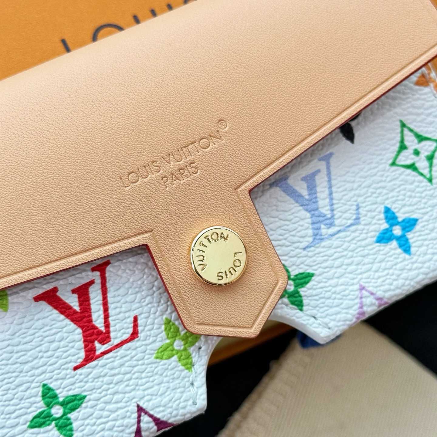 Louis Vuitton LV Glasses Holder    - DopestKickz