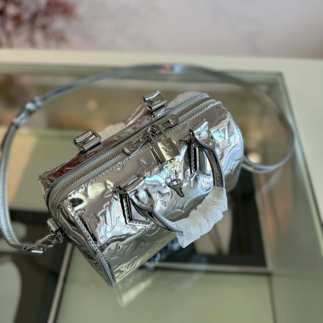 Louis Vuitton Speedy Bandoulière 20   M11987 - DopestKickz