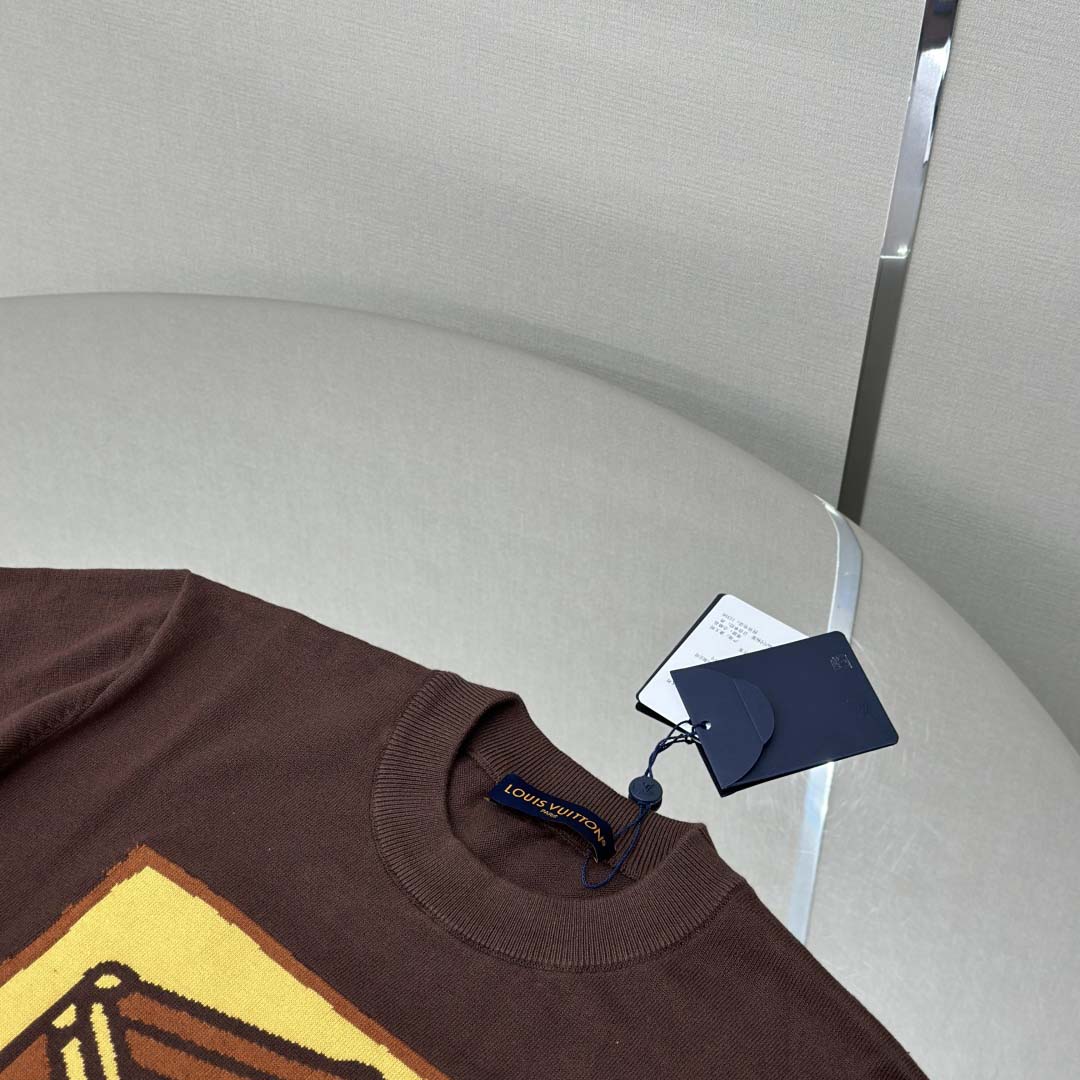 Louis Vuitton Graphic Short-Sleeved Crewneck    1AFIX1 - DopestKickz