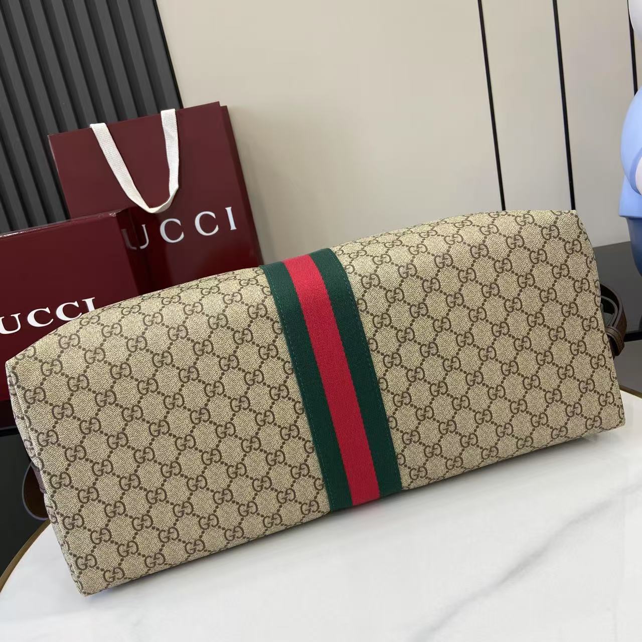 Gucci Savoy Medium Duffle Bag - DopestKickz